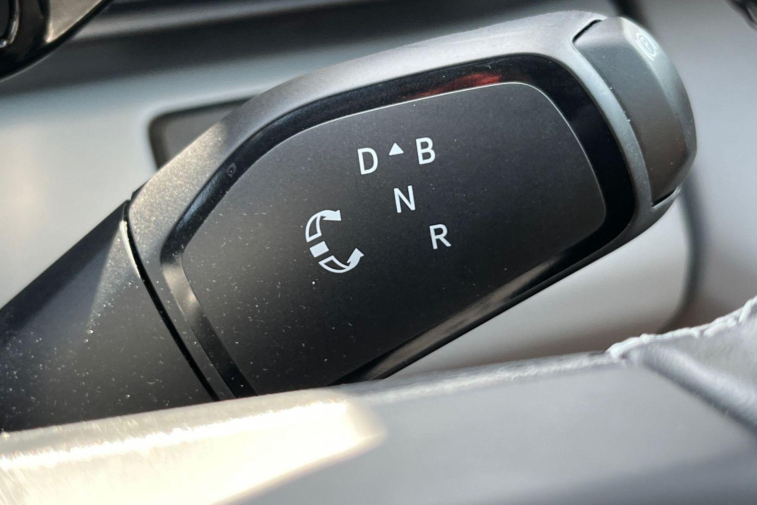 Ford Explorer Photo 14