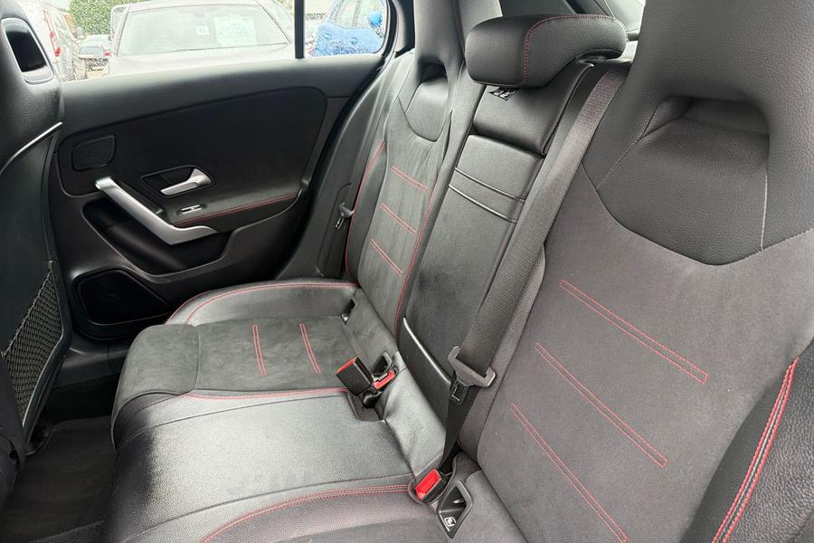 Mercedes-Benz A CLASS Photo autoimg-c45c0393527d9f6793ff04022793b33e21fa5e0b.jpg