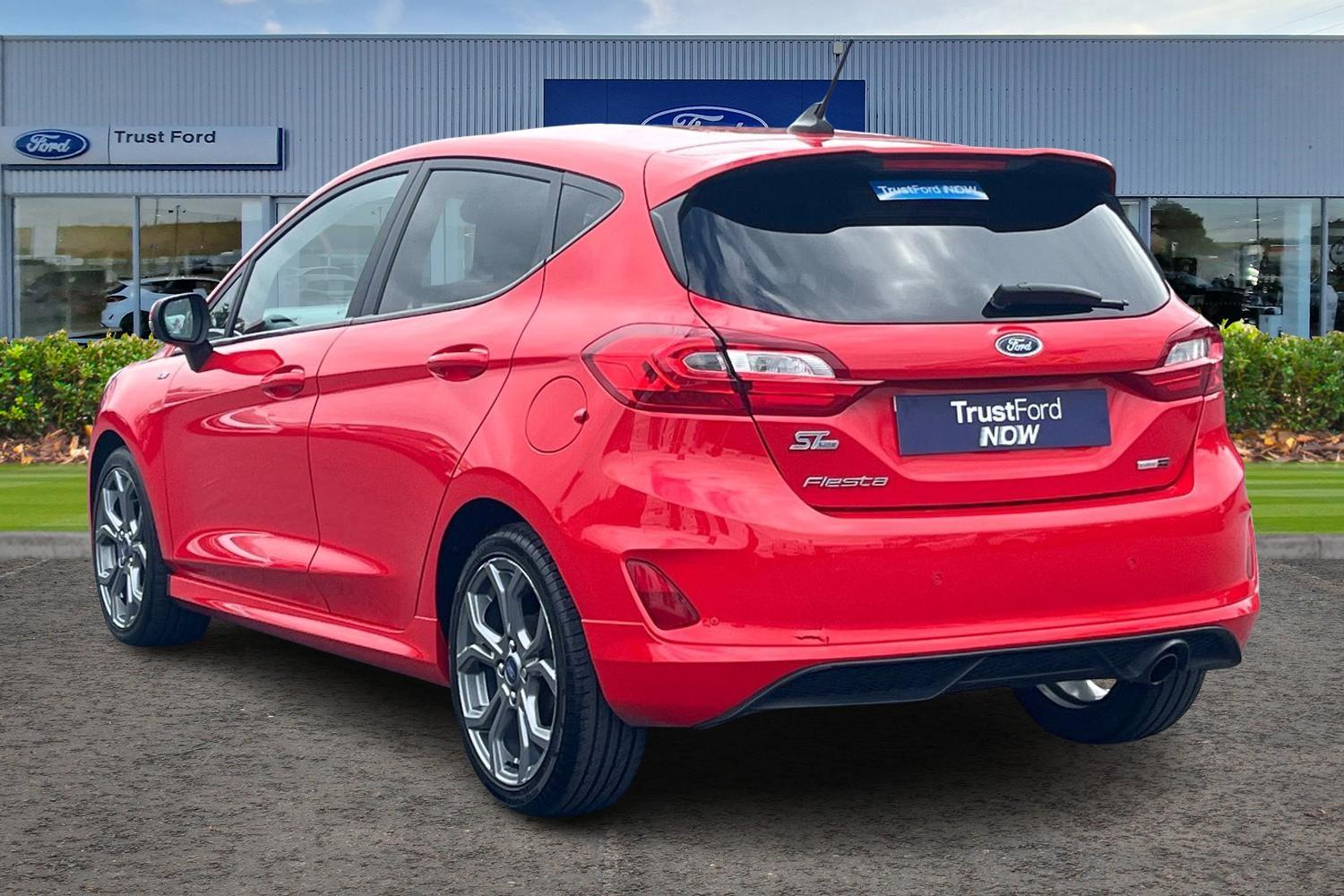 Ford FIESTA Photo 1