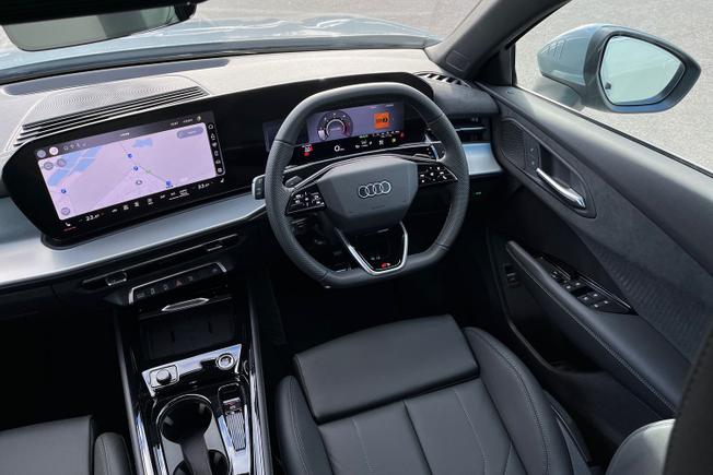 AUDI Q3 Photo 55