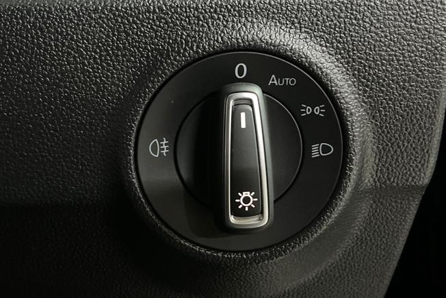 VOLKSWAGEN T-Roc Photo 25