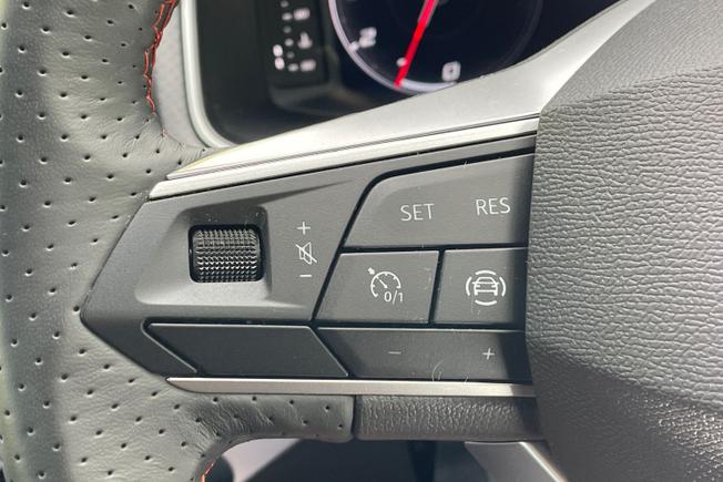SEAT Ibiza Photo 16