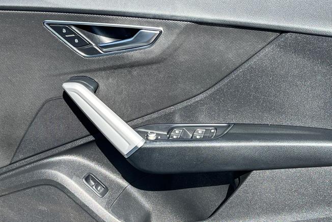 AUDI Q2 Photo 40