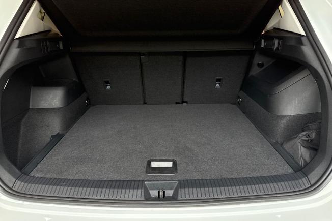 VOLKSWAGEN Tiguan Photo 12