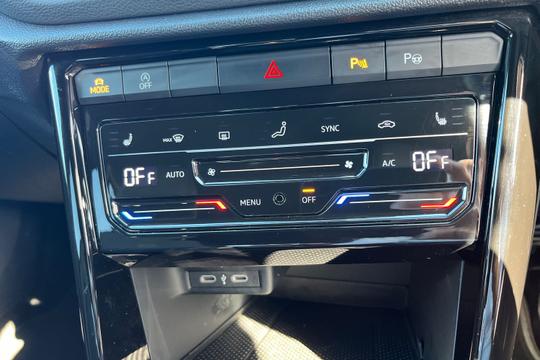 Volkswagen T-roc Photo autoimg-c466e11a0945c538f3cdc3e034281d42e6c99f14.jpg