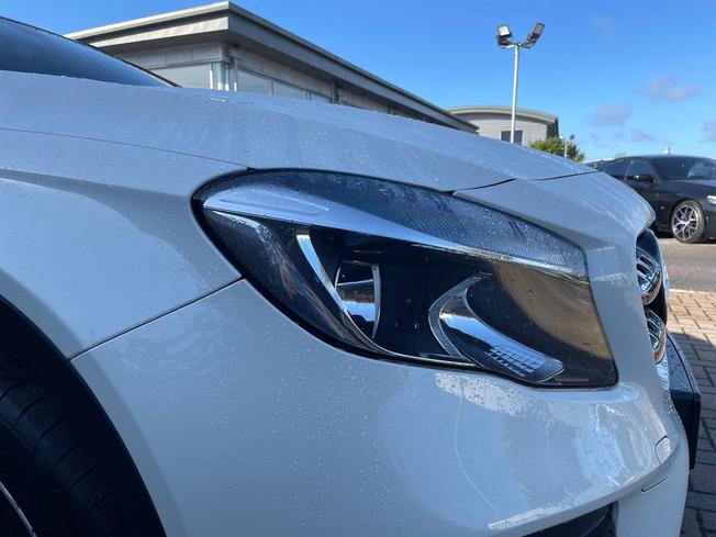 MERCEDES-BENZ GLA Photo 19