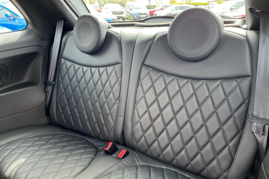 Abarth 595 Photo autoimg-c46b42c56d958467bf1ebe08798ebfbf4d2735f6.jpg
