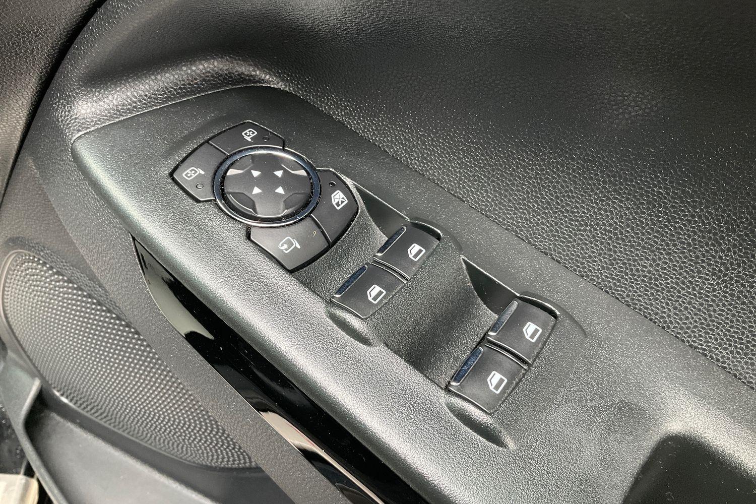 Ford ECOSPORT Photo 15