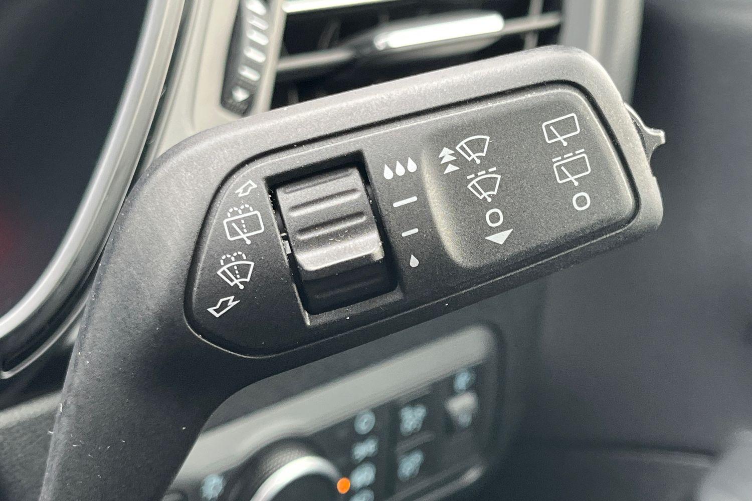 Ford KUGA Photo 14