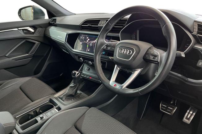 Audi Q3 Photo 6