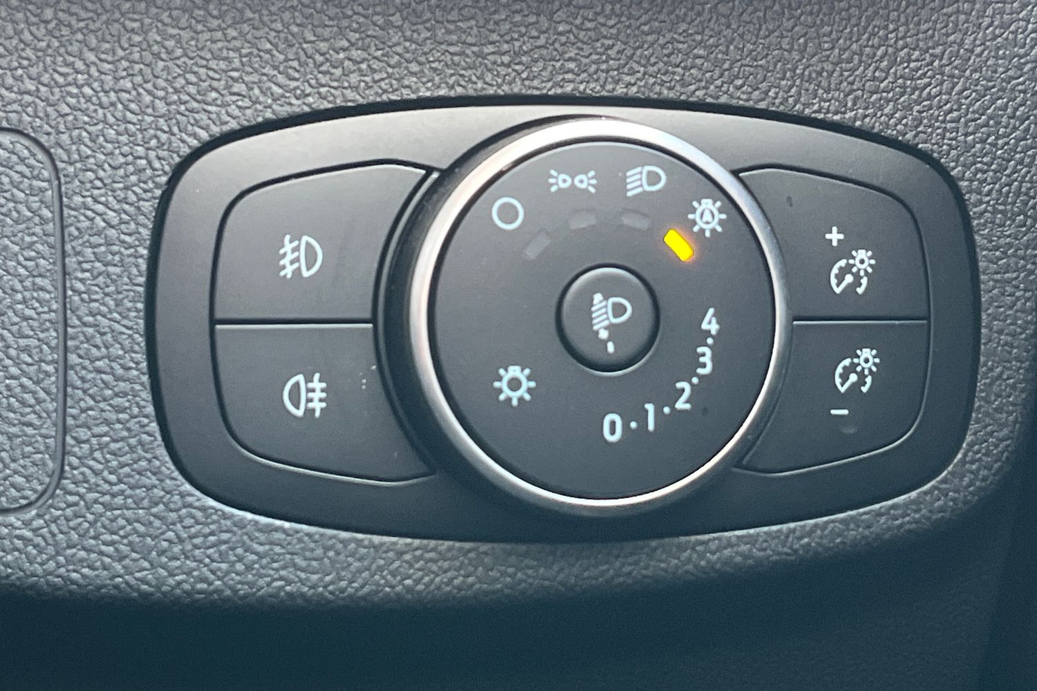 Ford FOCUS Photo 39