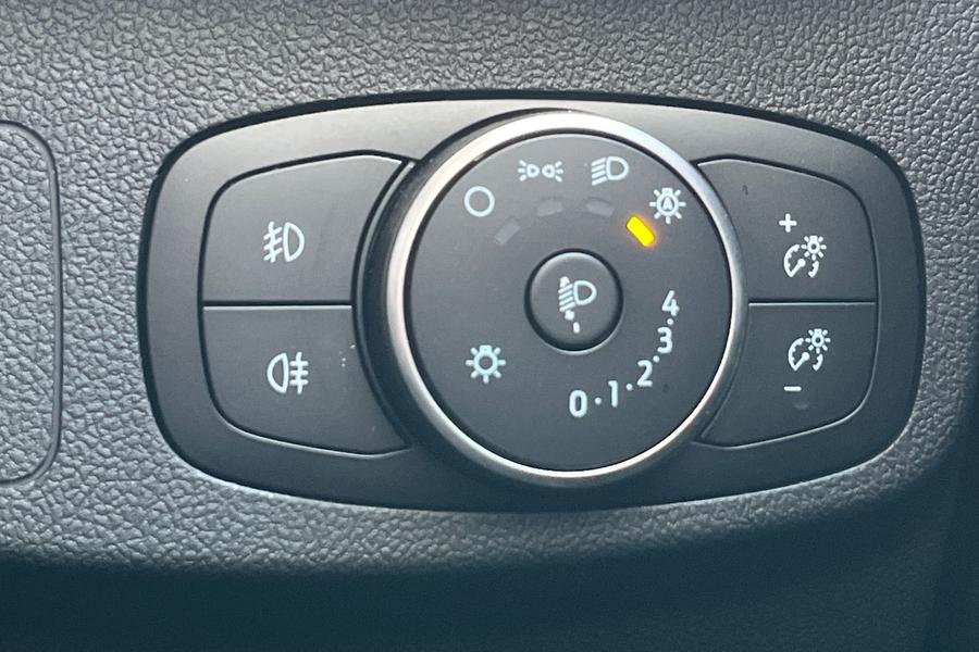 Ford FOCUS Photo autoimg-c47455f42b75adaf520edd3ea3dfd437d68e1880.jpg
