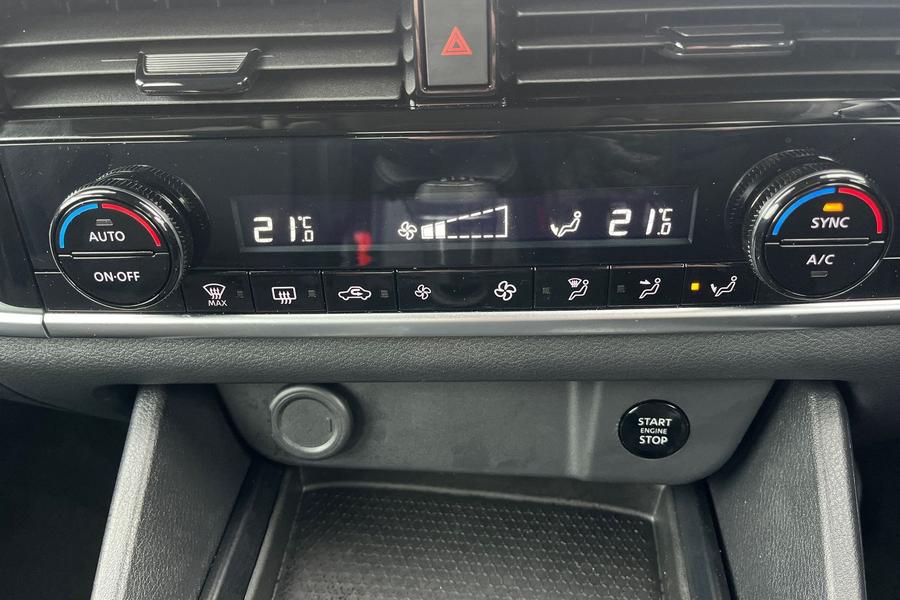 Nissan Qashqai Photo autoimg-c47558c1f05fe1043997b7a33742be9a0276e004.jpg