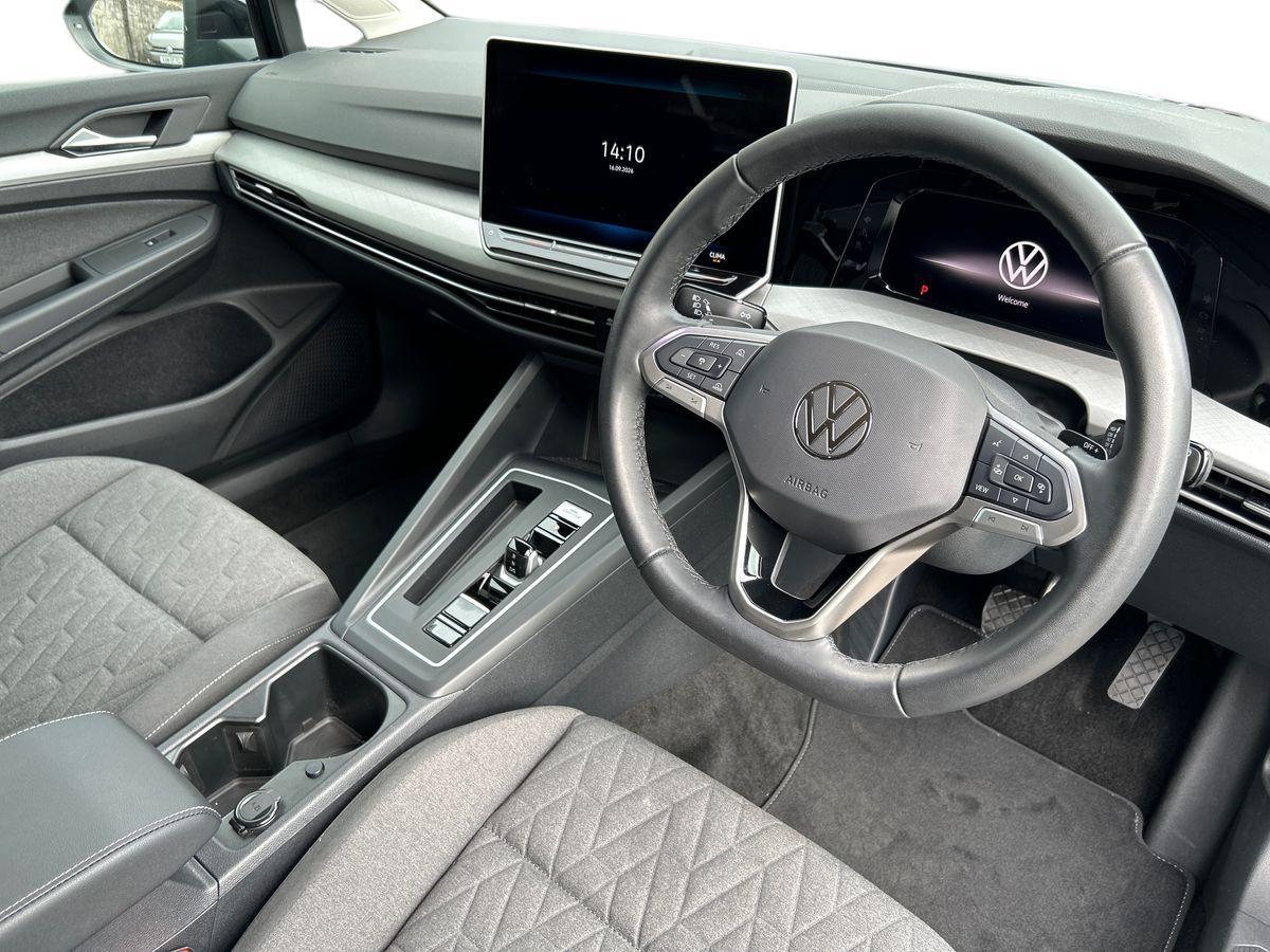 Volkswagen Golf Photo autoimg-c477588c85442bd902404339819934be572a7938.jpg
