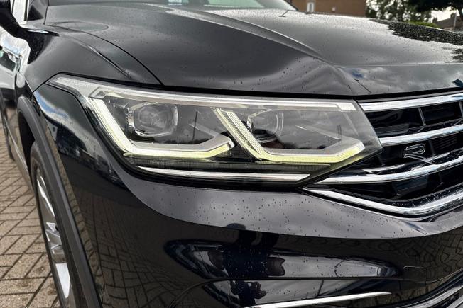 VOLKSWAGEN Tiguan Photo 19