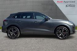 AUDI Q3 Photo 4