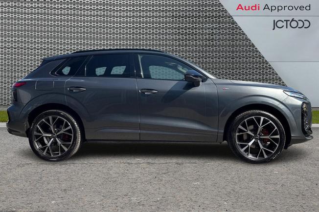 AUDI Q3 Photo 4