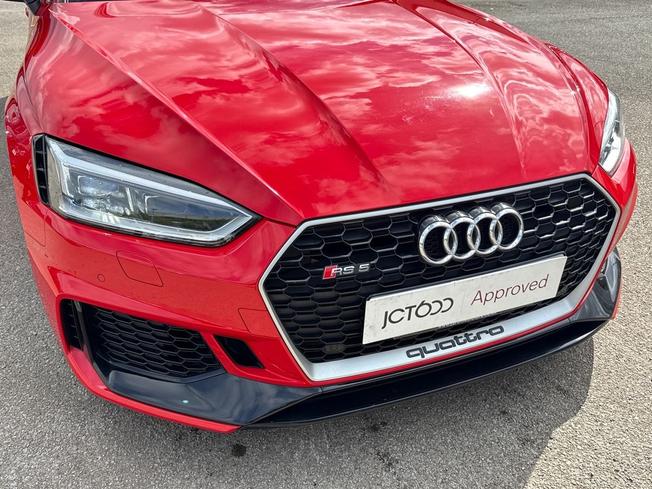 AUDI RS5 Photo 31