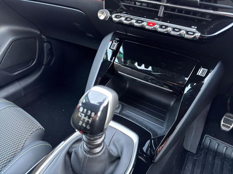 Used Peugeot 208 NV24HDO 23