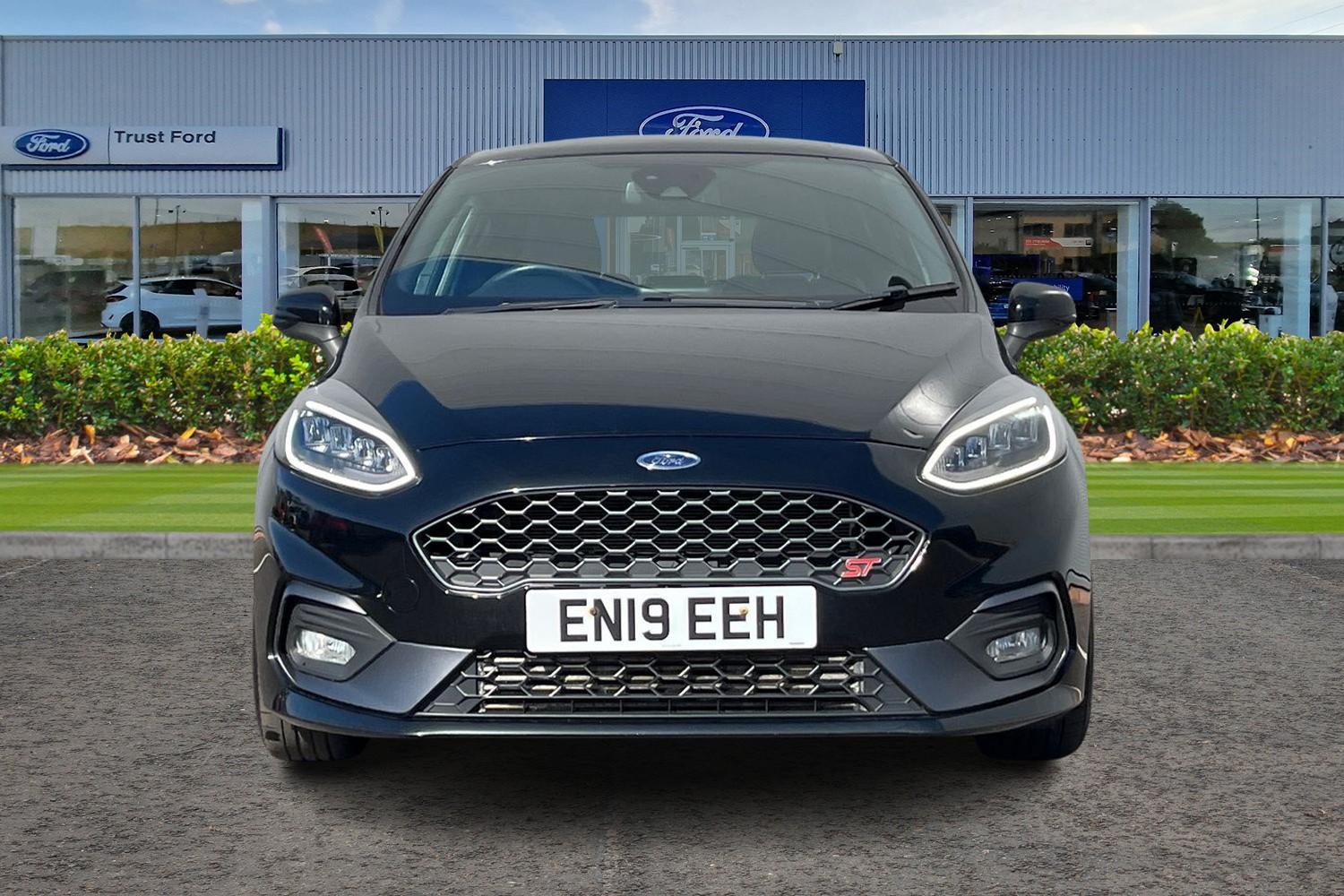 Ford FIESTA Photo 5