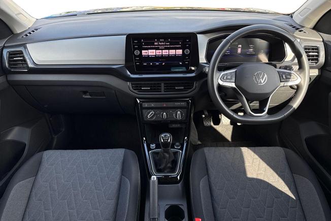VOLKSWAGEN T-Cross Photo 10