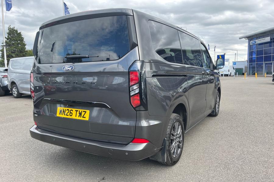Ford TOURNEO CUSTOM Photo autoimg-c48c98e8fb4b5a702ced77917c3e109279e671b7.jpg