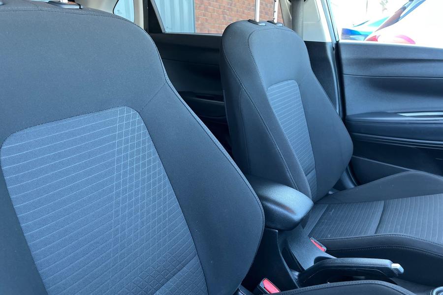 Hyundai i20 Photo autoimg-c48e3872474b7c3468acc196770c8b5f9501f72a.jpg