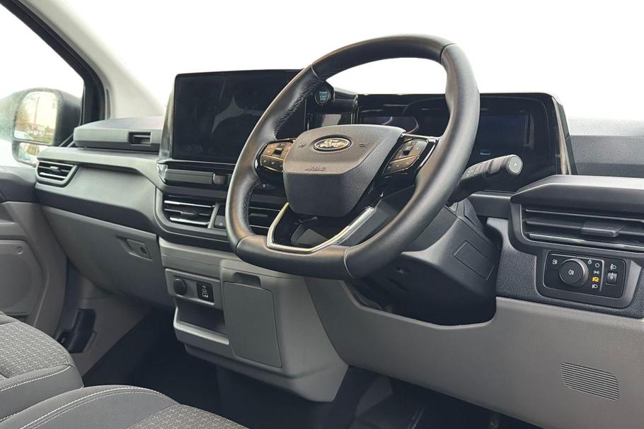 Used Ford TOURNEO CUSTOM 13