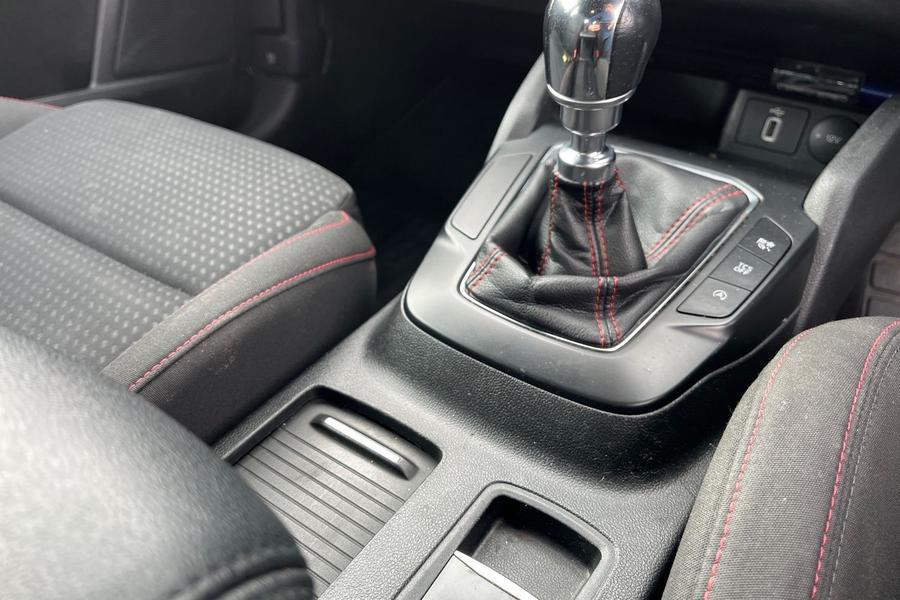 Ford FOCUS Photo autoimg-c48fd1ce2da051c4e2c6878b16b022afb44ec76e.jpg