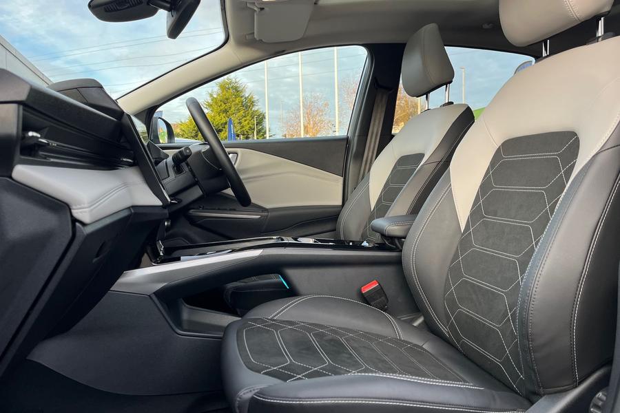 Ford PUMA GEN-E Photo autoimg-c4905c7e4ae53279b0cb36507cd93a53c4af337e.jpg