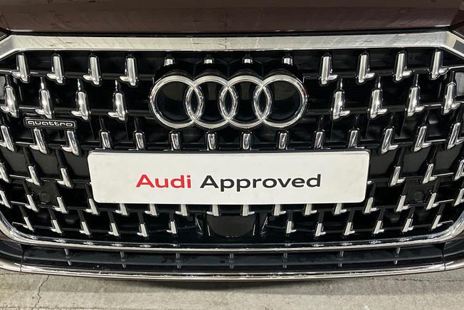 Audi A8 Photo 39