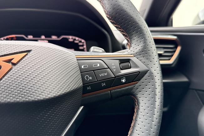 CUPRA Leon Photo 17