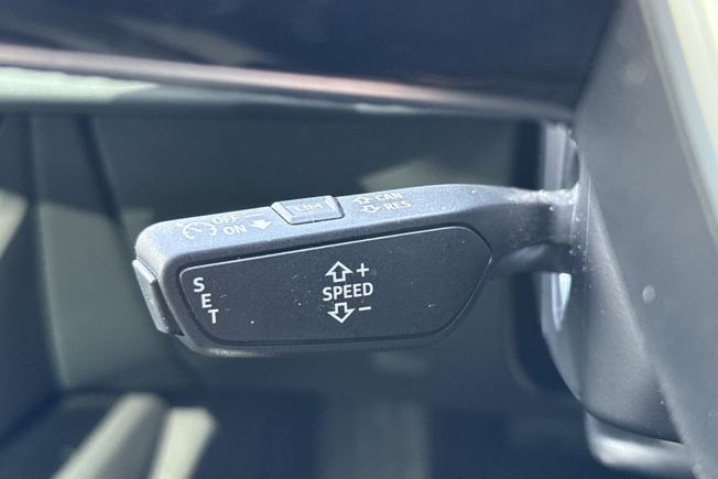 Audi e-tron GT Photo 36