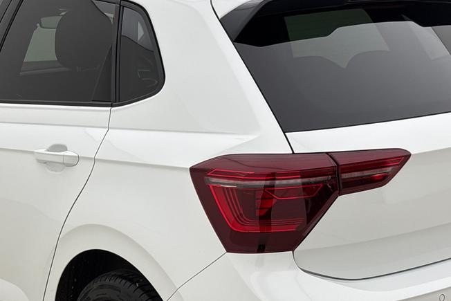 VOLKSWAGEN Polo Photo 18