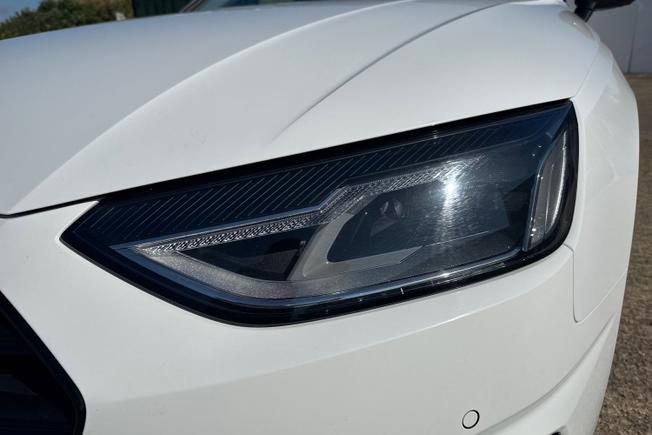 AUDI A4 Avant Photo 58