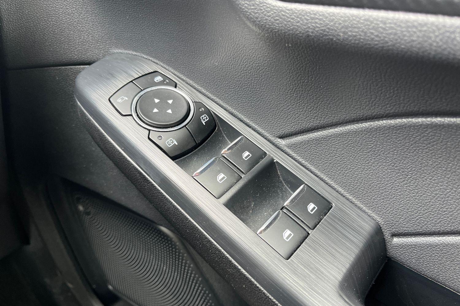 Ford KUGA Photo 15