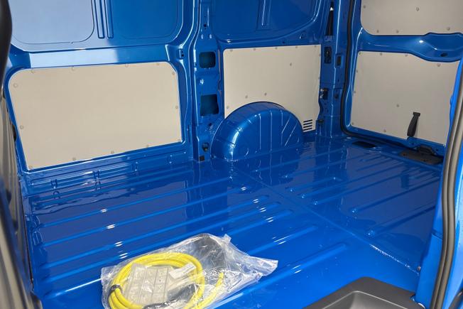 VOLKSWAGEN e-Transporter Photo 9