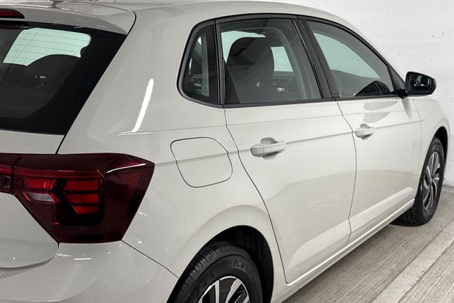 VOLKSWAGEN Polo Photo 28