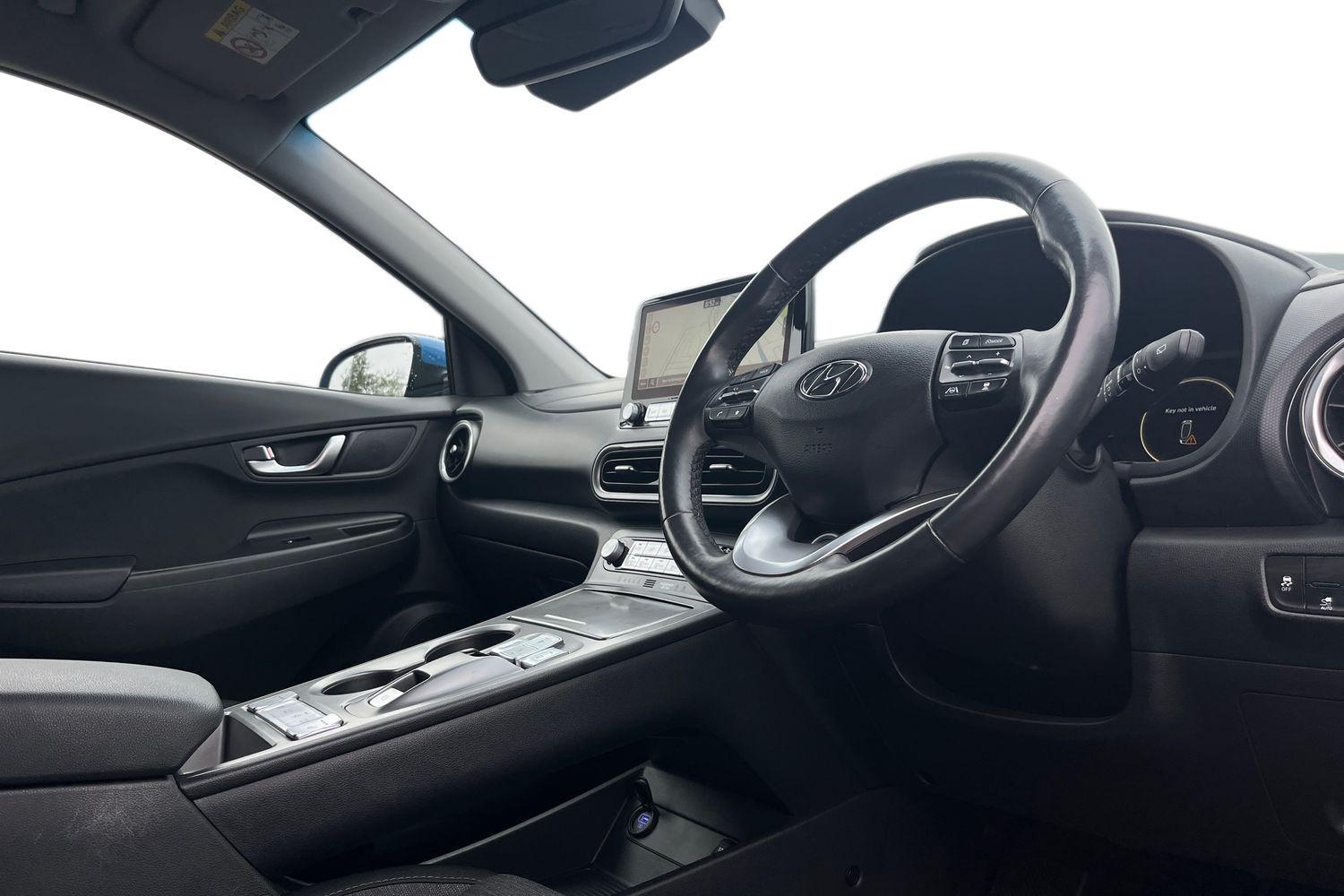 Hyundai KONA Photo 8