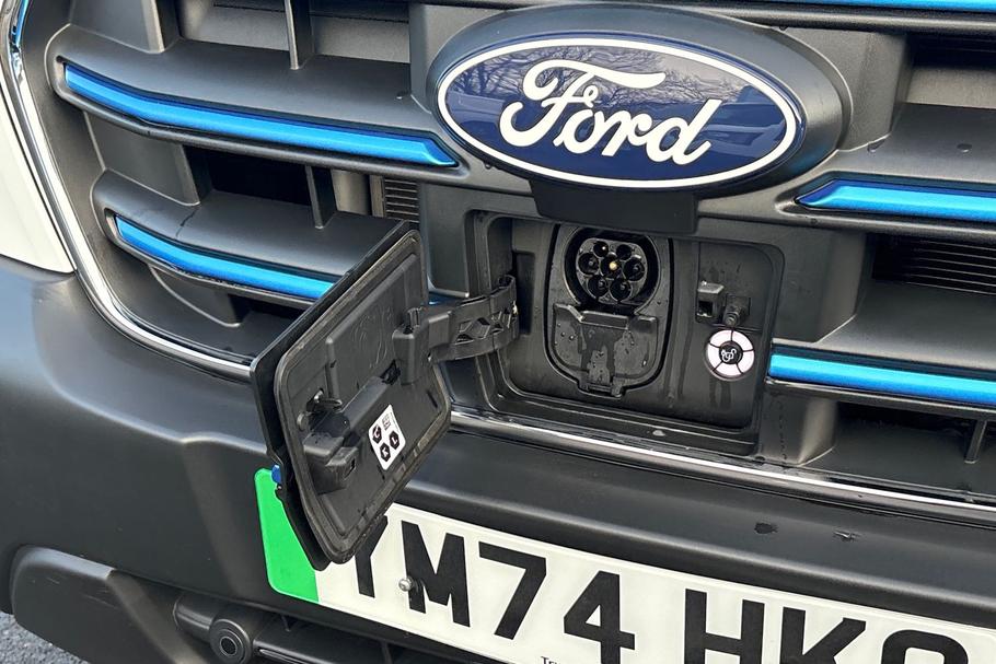 Used Ford E-TRANSIT YM74HKO 33