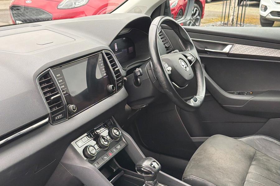 Skoda KAROQ Photo autoimg-c4a7cd157ec6858964b8e4e3a15c43f6e214b46f.jpg