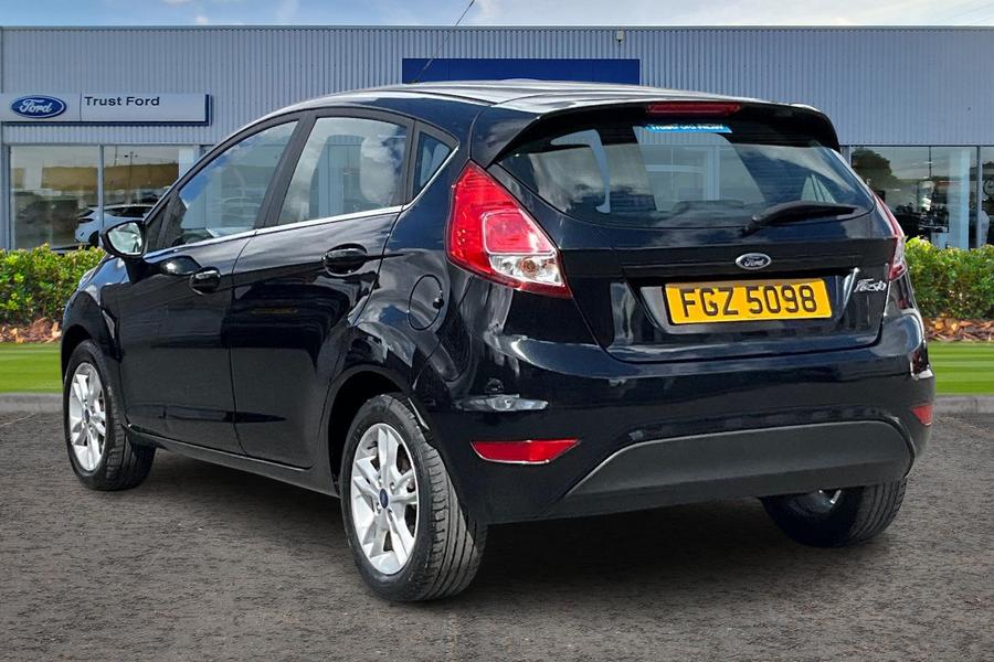 Ford FIESTA Photo autoimg-c4a8390d83775ac105d927577fee508b80a2c639.jpg