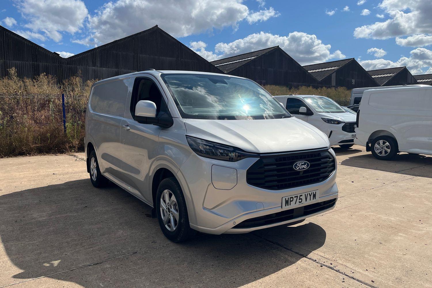 Ford TRANSIT CUSTOM Photo 0