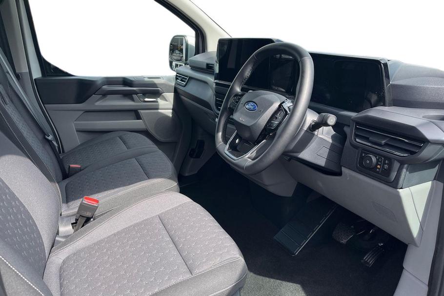 Used Ford TOURNEO CUSTOM WN26TXA 14
