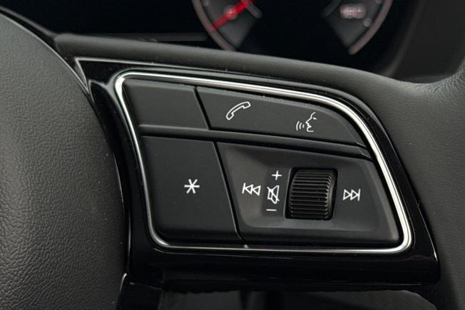 Audi Q2 Photo 17
