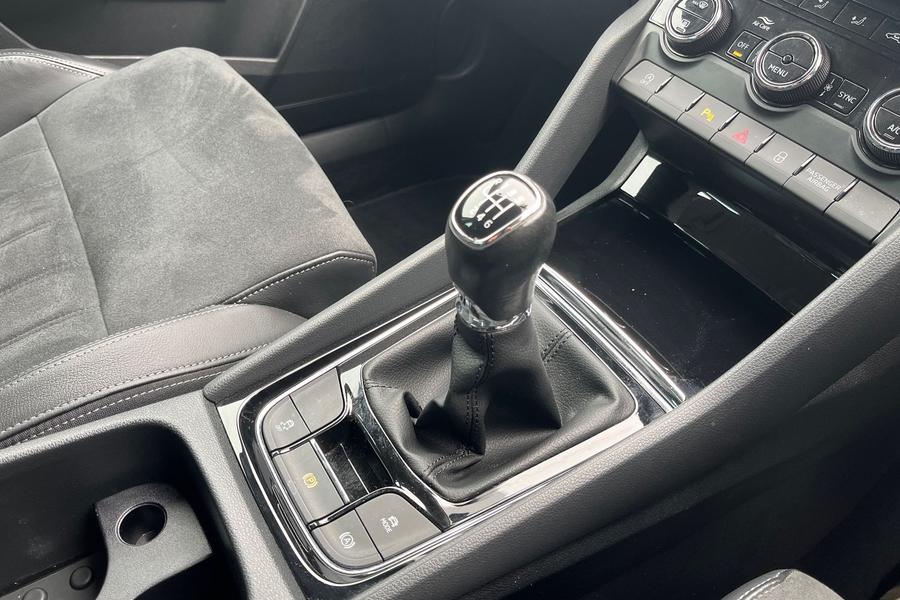 Skoda KAROQ Photo autoimg-c4ad836cf45763058750a1e292621b895ab9ee38.jpg