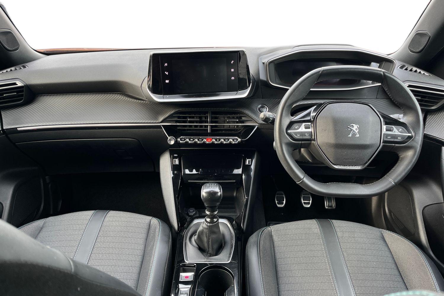 Peugeot 2008 Photo 9
