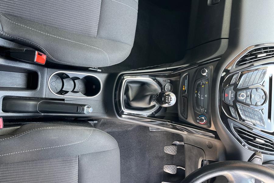 Ford B-MAX Photo autoimg-c4b089261e0ac7808b2100033eb6a9ebc61c0fde.jpg