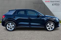 Audi Q2 Photo 4