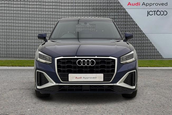 Audi Q2 Photo 8